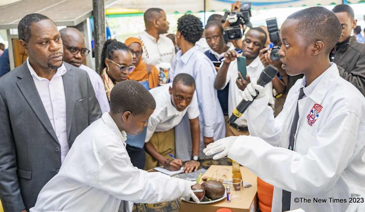 The exhibitions focused on thematic areas such as electricity, electronics and robotics, ICT, chemicals and cosmetics, food processing, agriculture technology. Emmanuel Dushimimana