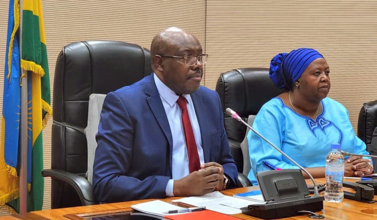EALA Speaker Joseph Ntakirutimana (L) and MP Fatuma Ndangiza  address  a press conference  on  the regional parliament&#039;s meeting in Rwanda, on November 27, 2023 (Courtesy)