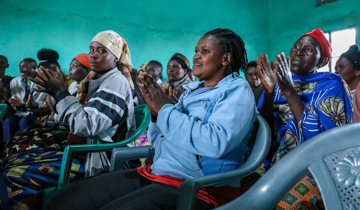 Residents during Baho Neza campaign  aiming to address persistent mental health issues among Rwandans. Photos by Dan Gatsinzi