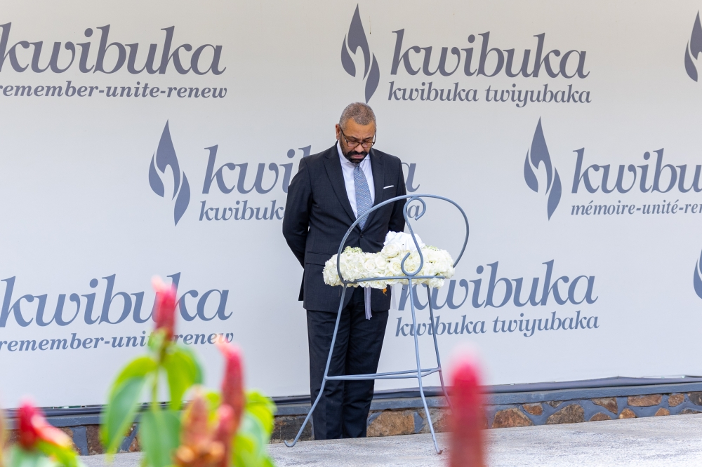 The United Kingdom’s Home Secretary James Cleverly pays tribute to victims of the Genocide Against the Tutsi at  Kigali Genocide Memorial, as part of his visit to Rwanda  on Tuesday morning ,December 5. PHOTOS BY CHRISTIANNE MURENGERANTWARI