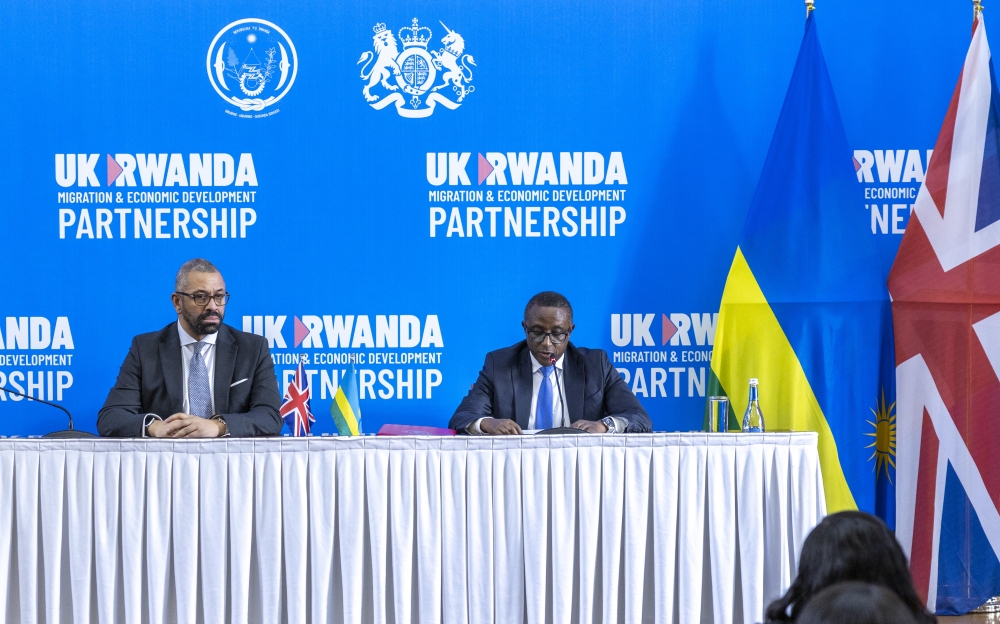 Minister of Foreign Affairs, Dr. Vincent Biruta  and  UK Home Secretary James Cleverly during the signing ceremony in Kigali, on Tuesday, December 5. Photos by Olivier Mugwiza.