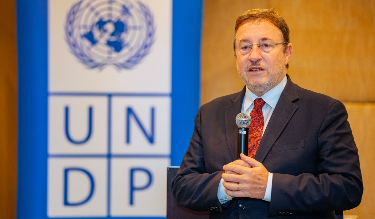 Achim Steiner, UNDP Administrator, delivers remarks during a meeting in Kigali on December 7. Steiner was in Rwanda for the third edition of Hanga Pitchfest  that  took place in Rwanda on Friday, December 8. Courtesy