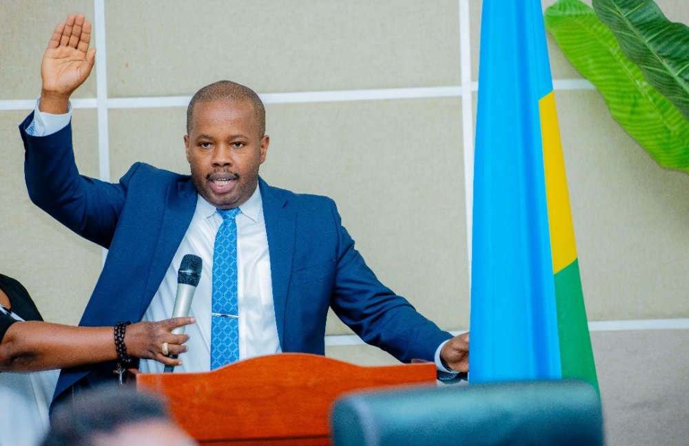 Samuel Dusengiyumva is sworn in as the new Mayor of City of Kigali earlier Friday. IGIHE. 