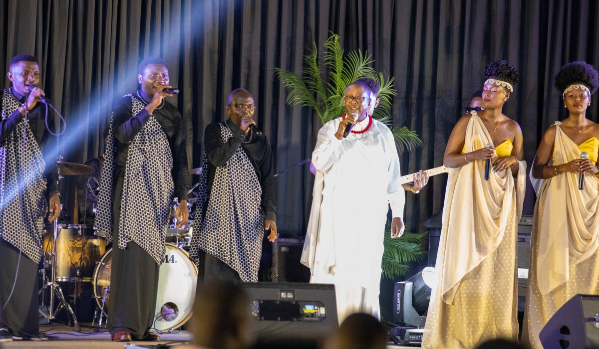Singer Jean-Marie Muyango, a renowned Gakondo musician launched his fourth album dubbed ‘Imbanzamumyambi’ , on December 24. All Photos by Craish Bahizi