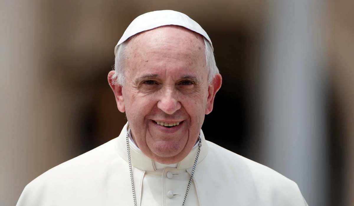 For the Christmas message to the Catholic community, Pope Francis urged for prayer of peace in Israel and Palestine.