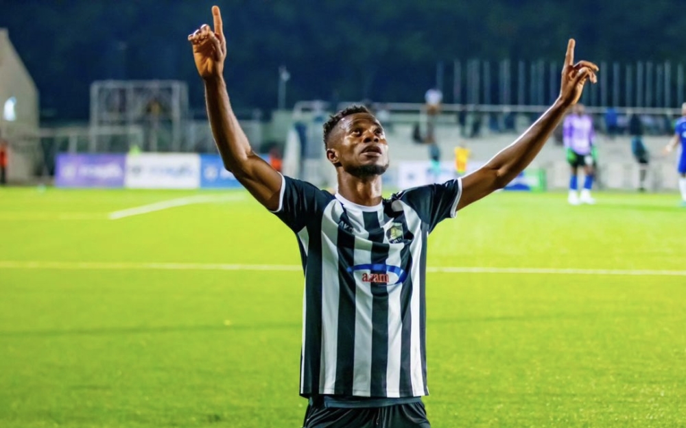 Tanzanian giants Simba Sports Club have started their pursuit of APR FC redhot striker Victor Mbaoma. Courtesy