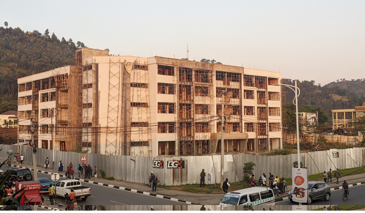 A section of the market building under construction in Gisenyi. Rubavu District earmarked an extra Rwf600 million to finish the construction of Gisenyi market. Photo by Germain Nsanzimana