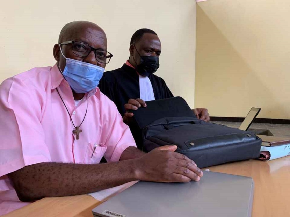 Wenceslas Twagirayezu, who is suspected of participating in the 1994 Genocide against the Tutsi in Rwanda, with his lawyer during a past hearing session. The suspect was extradited to Rwanda by Denmark in December 2018. PHOTO BY IGIHE