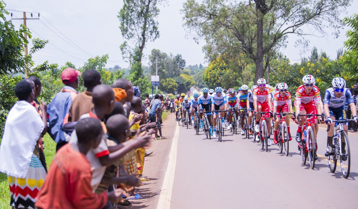 Fans applaud for a peloton during Tour du Rwanda 2022. The upcoming Tour du Rwanda 2024 edition, scheduled for February 18-25. File