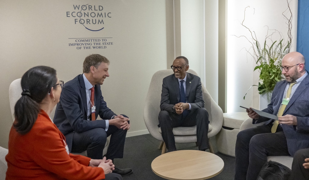 President Kagame receives Jakob Stausholm, the CEO of Rio Tinto, a leading global mining group that focuses on finding, mining, and processing the Earth&#039;s mineral resources. Their discussion focused on partnerships and investment opportunities in the mining sector. PHOTO BY VILLAGE URUGWIRO