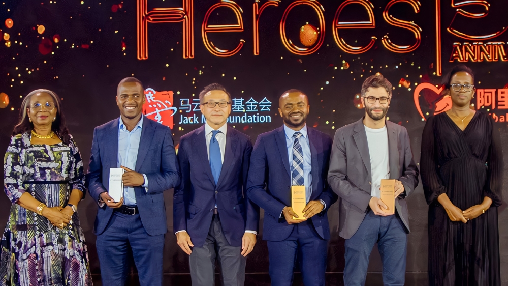 L-R: ABH Grand Finale Judge Ibukun Awosika, Founder of The Chair Centre Group; ABH 2023 Second Prize Winner Thomas Njeru, CEO and Co-Founder of Pula Advisors Limited (Kenya); ABH Grand Finale Judge Joe Tsai, Chairman of Alibaba Group; ABH 2023 First Prize Winner Dr. Ikpeme Neto, CEO and Founder of Wellahealth Technologies (Nigeria); ABH 2023 Third Prize Winner Ayman Bazaraa, CEO and Co-Founder of Sprints (Egypt); ABH Grand Finale Judge Dr. Diane Karusisi, CEO of Bank of Kigali, during the ABH 2023 awarding ceremony at Kigali Convention Centre.