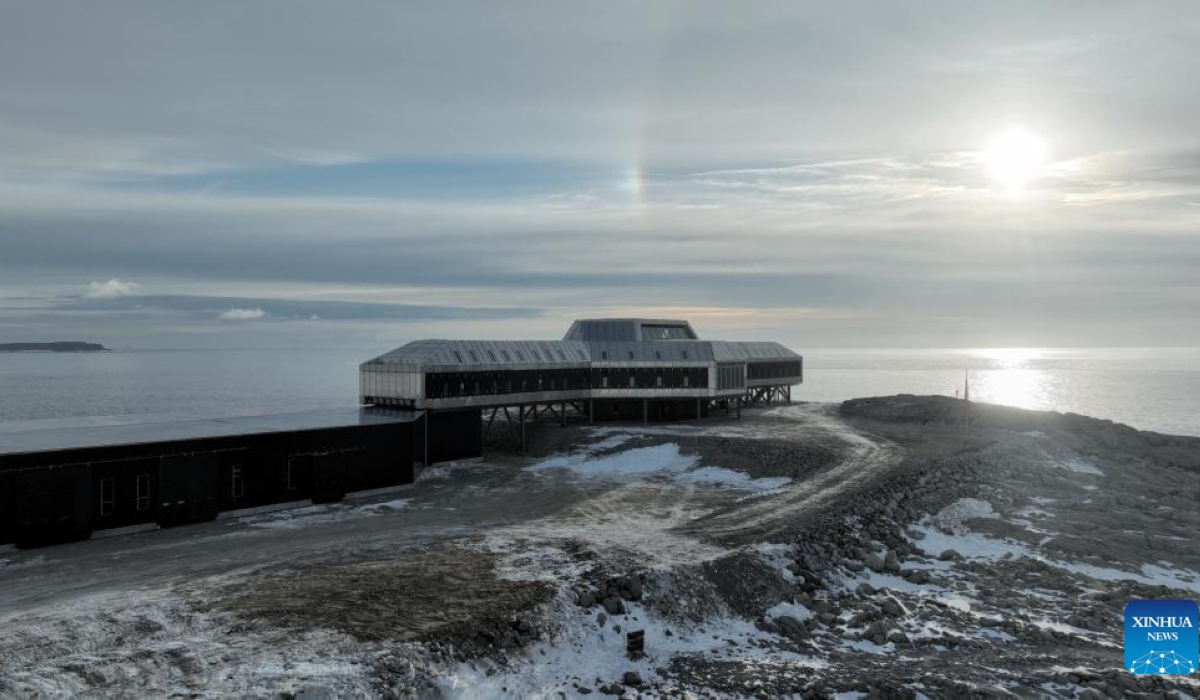 A drone photo taken on Feb. 6, 2024 shows the view of China&#039;s Qinling Station in Antarctica. China&#039;s Qinling Station in Antarctica, the country&#039;s fifth research station in the continent, started operation on Wednesday. (Photo by Zhu He/Xinhua)