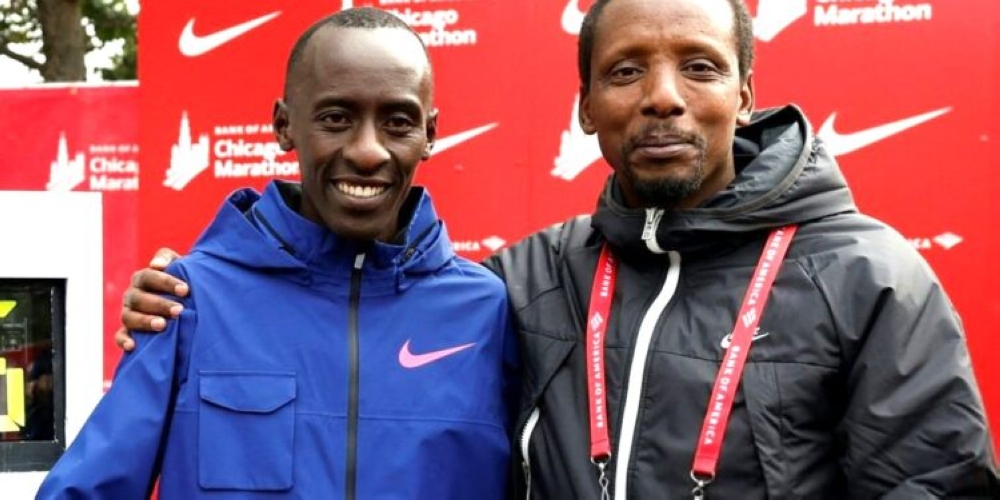 Kelvin Kiptum and Coach  Gervais Hakizimana pose for Photo