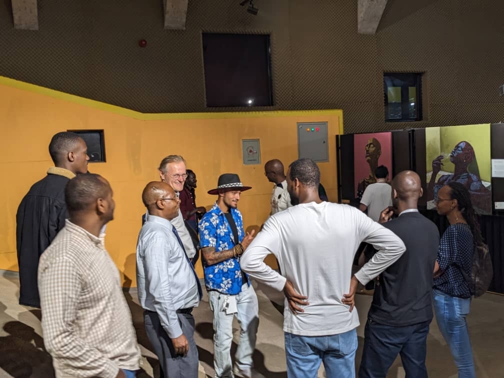 Art enthusiasts during the event. All photos by Frank Ntarindwa