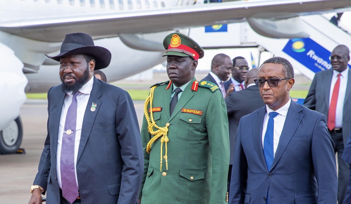 The President of South Sudan and Chairperson of the East African Community (EAC), Salva Kiir Mayardit, is received at Kigali International Airport by  Rwanda&#039;s Foreign Affairs minister Dr Vincent Biruta, on Thursday, February 22.