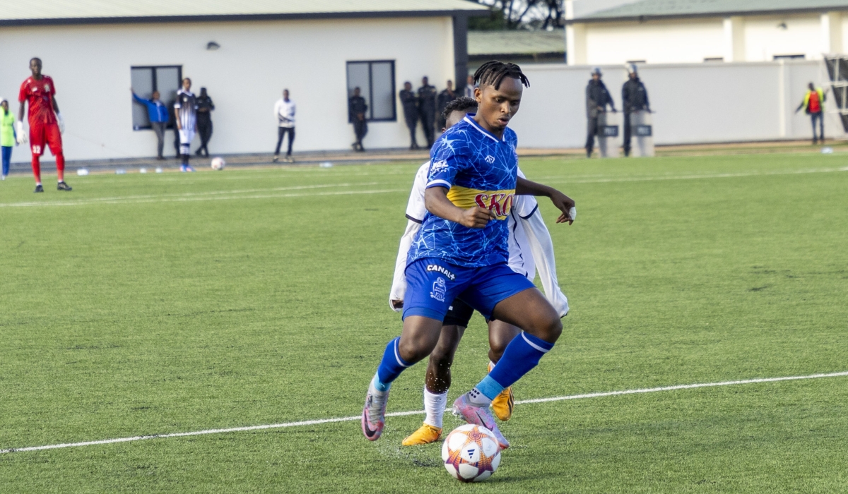 Rayon Sports captain Kevin Muhire has urged the club management to keep Julien Mette. OLIVIER MUGWIZA