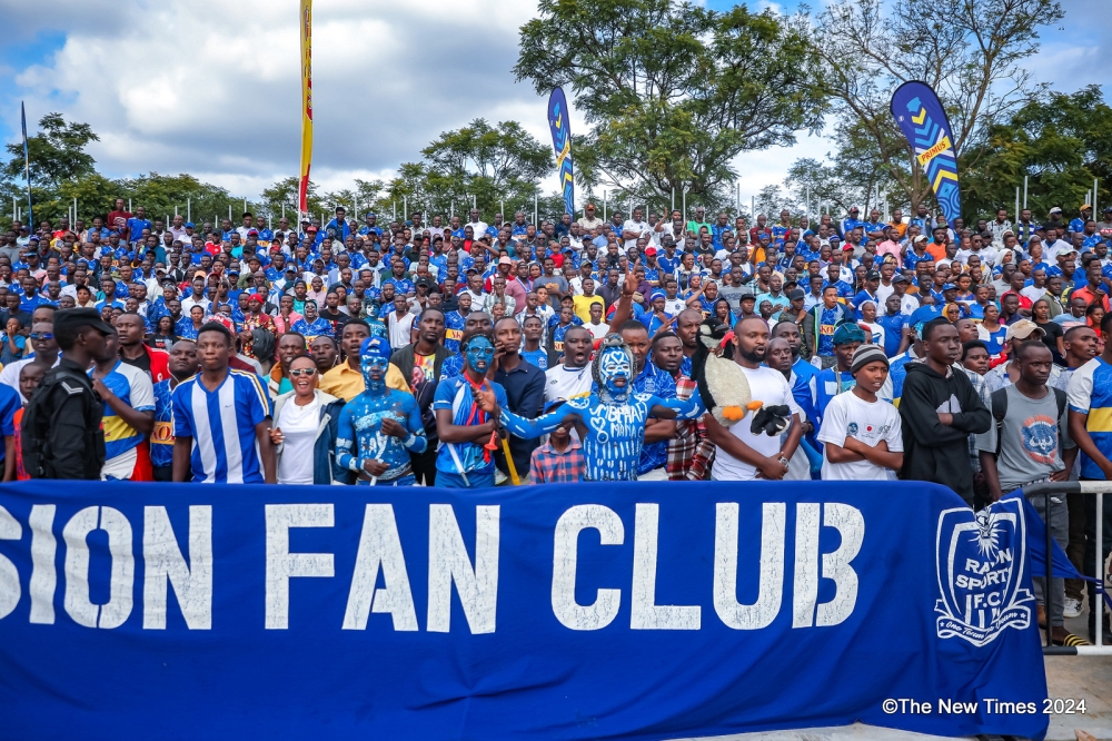 Rayon Sports fans look disappointed as Army Side stunned the Blues 2-0 at Kigali Pele Stadium on Saturday, March 9. Photo by Craish Bahizi