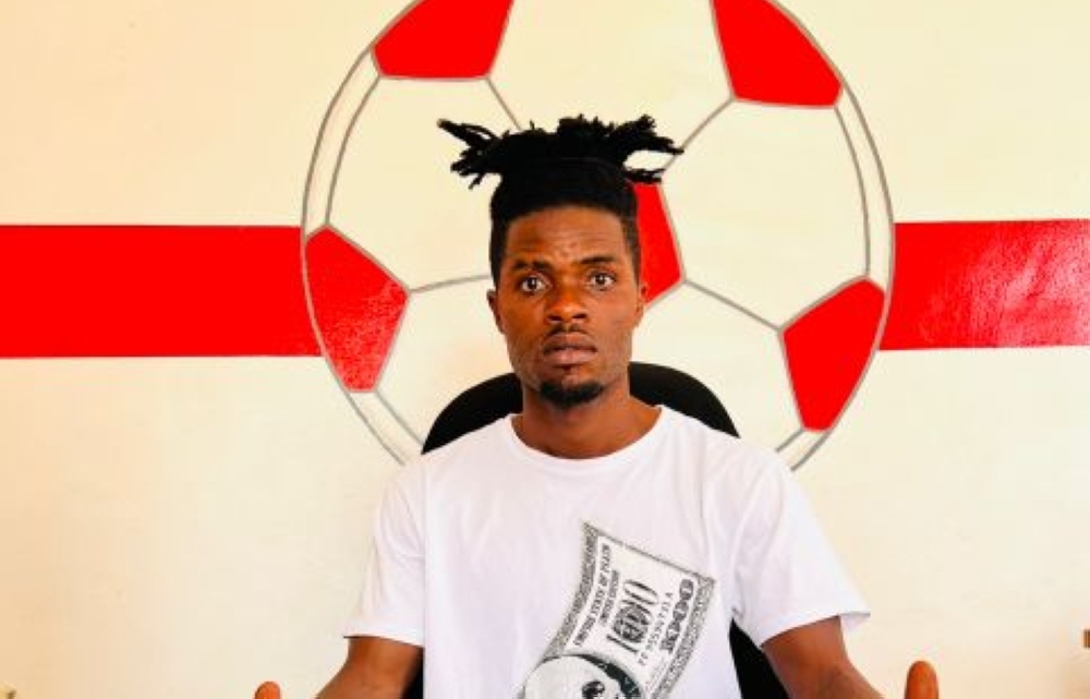 FIFA has banned Etincelles from signing players after failing to pay Ghanaian midfielder Prince Jerome Iniesta.