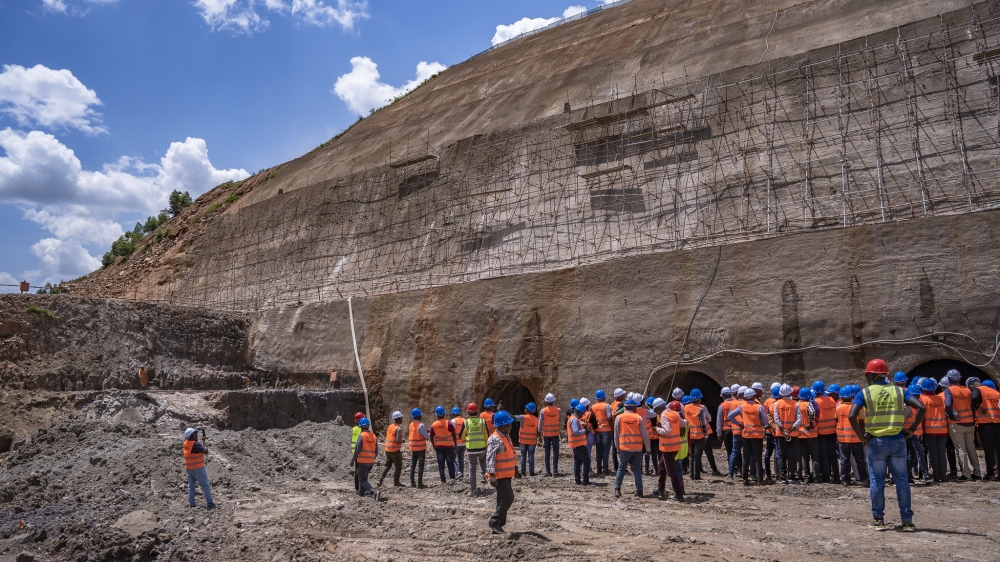 Members of the Institution of Engineers Rwanda (IER) during a guided tour of  the construction site of the Nyabarongo II multipurpose dam on Friday, March 8. Photos by Emmanuel Dushimimana