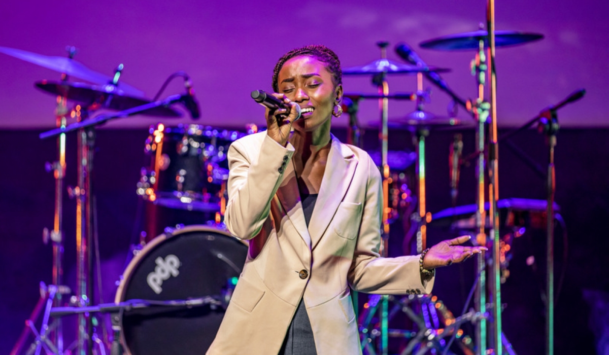 Audrey Iteriteka performing live at New Life Bible Church during Aca Inzira Live Concert. Photo by Emmanuel Dushimimana