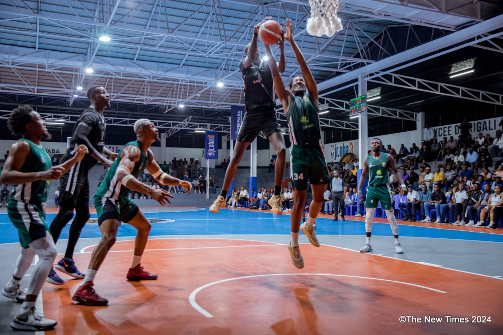 Champions APR BBC dominated the game against  Tigers with a 106-70 victory at Lycee de Kigali Gymnasium on Wednesday night, March 13. All photos