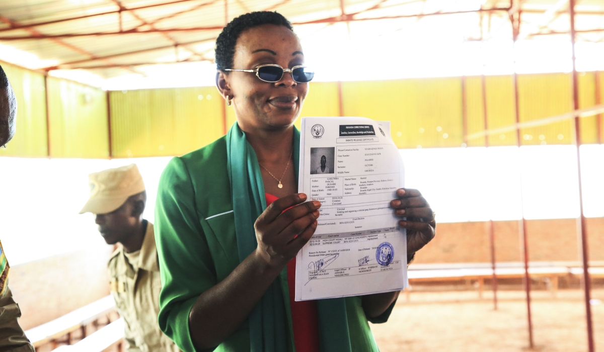 Victoire Ingabire shows her release document to the journalists at Nyarugenge Prison on September 15, 2018. File