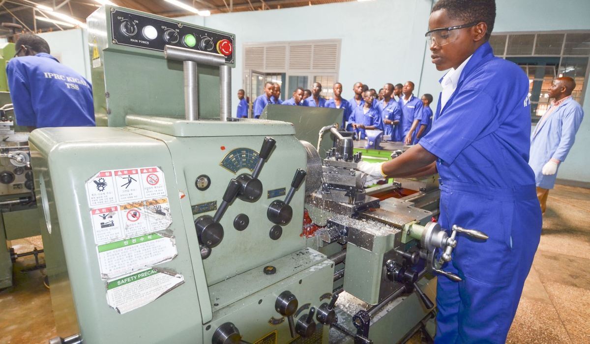 Rwanda TVET Board (RTB) scholarship programme is set to benefit a total of 1,500 students from poor families. Sam Ngenda