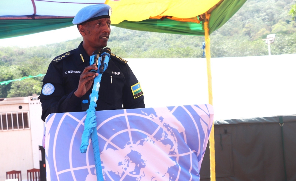 The MINUSCA Head of Police Component (HOPC), Commissioner of Police (CP) Christophe Bizimungu, who presided over the medal awarding ceremony, thanked the Police officers for their commitment and dedication to the mission mandate, particularly escort and protection of CAR officials, UN personnel and magistrates of the Special Criminal Court of Bangui.