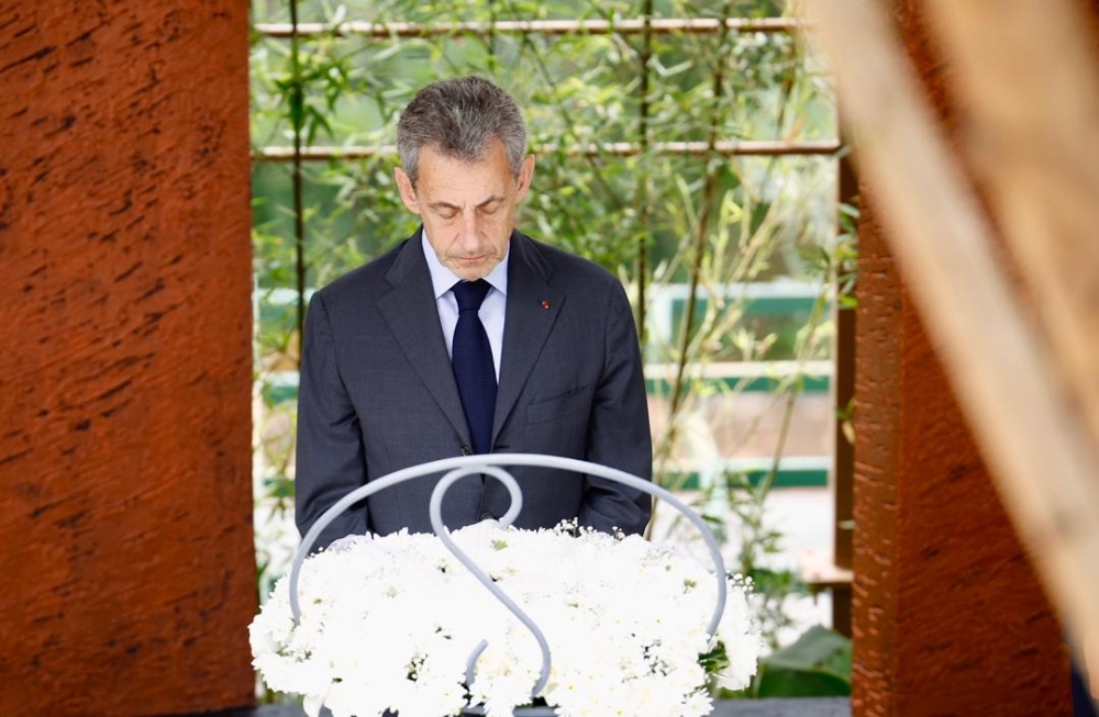 Nicolas Sarkozy, former President of France lays a wreath to pay tribute to victims at Kigali Genocide Memorial on Sunaday, April 7, 2024. Photos by Olivier Mugwiza