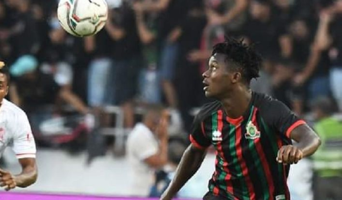 Left-back Emmanuel Imanishimwe had an outstanding game as his side AS FAR Rabat beat Wydad AC 1-0.