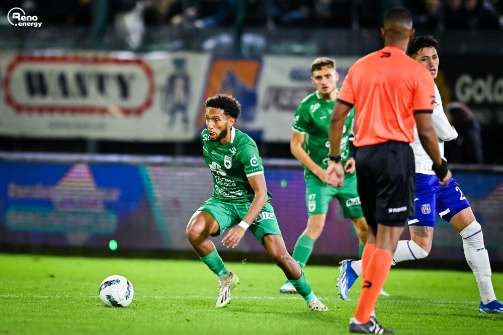 Raal La Louviere&#039;s Samuel Gueulette with the ball during the game. Gueulette played a key role as Raal won the Belgian 1st National League with three games to spare. Courtesy