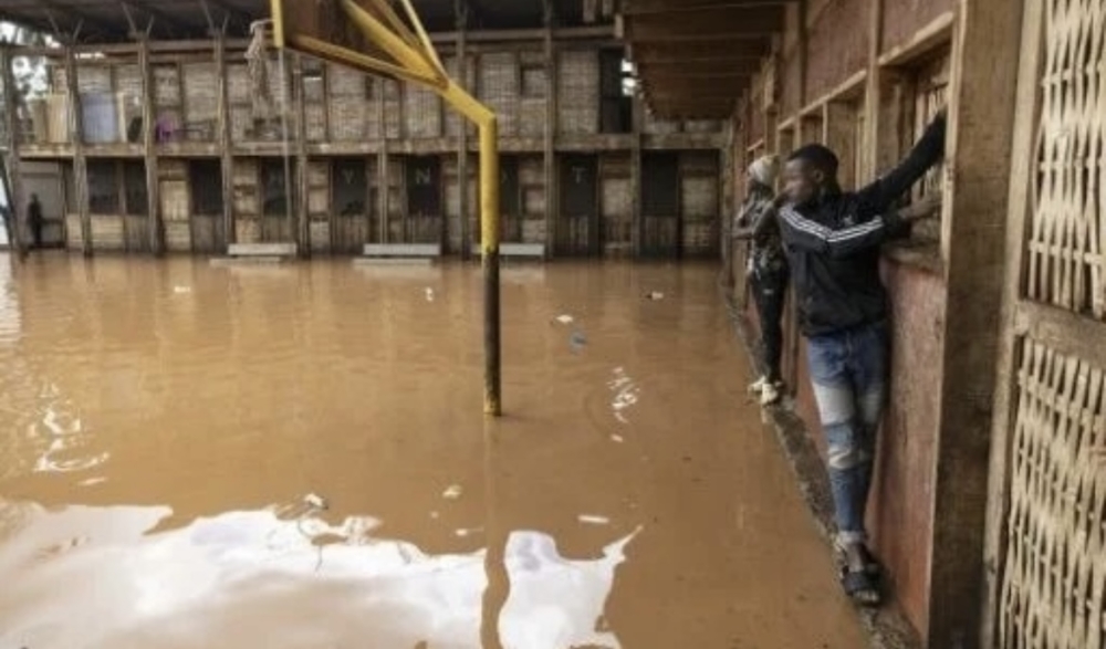 At least 40 killed as dam bursts in Kenya amid heavy downpour. Internet