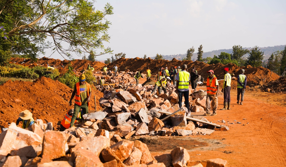 Workers on duty during Kigali Infrastructure Project (KIP) that consists of construction roads totaling more than 215 km, which was hindered by funding shortages.  Craish Bahizi