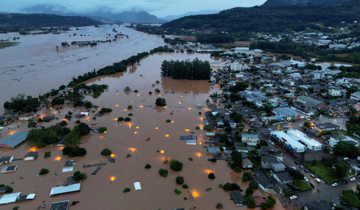 A flooded city in Brazil where disasters continue to cause many losses. Social injustice, mass extinction, and climate change are just a few of the problems facing humanity today.