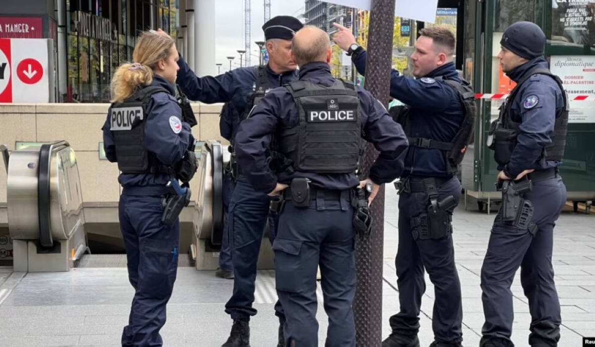 A man shot and wounded two police officers in Paris after he got hold of one of the officer’s weapons. Photo Courtesy
