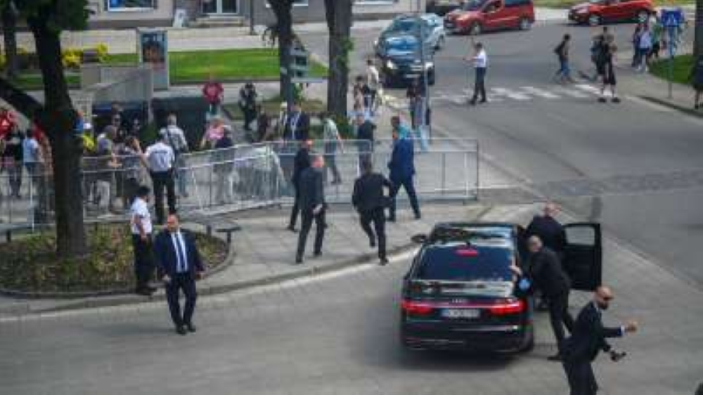 The Prime Minister of Slovakia Robert Fico was wounded in shooting incident. Internet