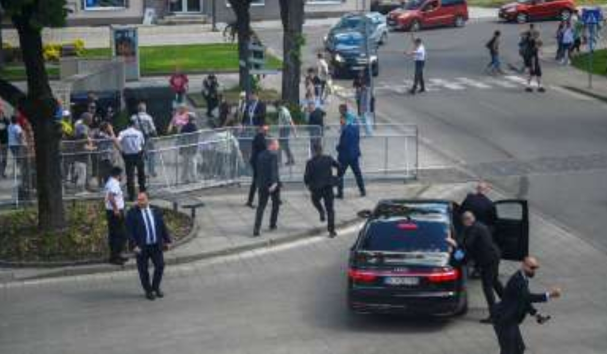 The Prime Minister of Slovakia Robert Fico was wounded in shooting incident. Internet