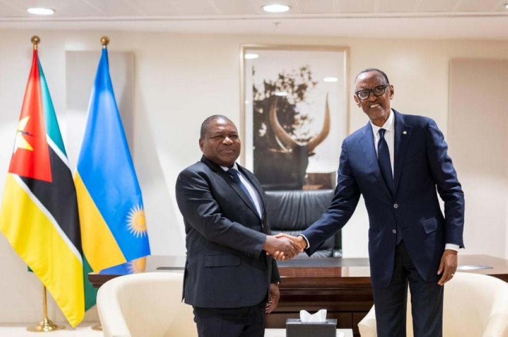 President Paul Kagame meets with his Mozambican counterpart President Filipe Nyusi on the sidelines of the Africa CEO forum in Kigali, on Thursday, May 16. Photo by Village Urugwiro