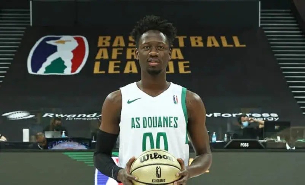 AS Douanes’ guard and captain Alkaly Ndour will be given the 2024 BAL Ubuntu Trophy during an on-court ceremony at BK Arena Saturday, May 25. Courtesy