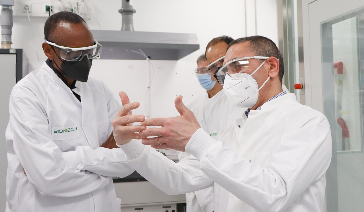 President Paul Kagame during a guided tour  of BioNTech Facility  Mainz, in Germany on March 29, 2022. The firm has secured  $145m in a bid to strengthen Africa’s mRNA vaccine ecosystem. Village Urugwiro