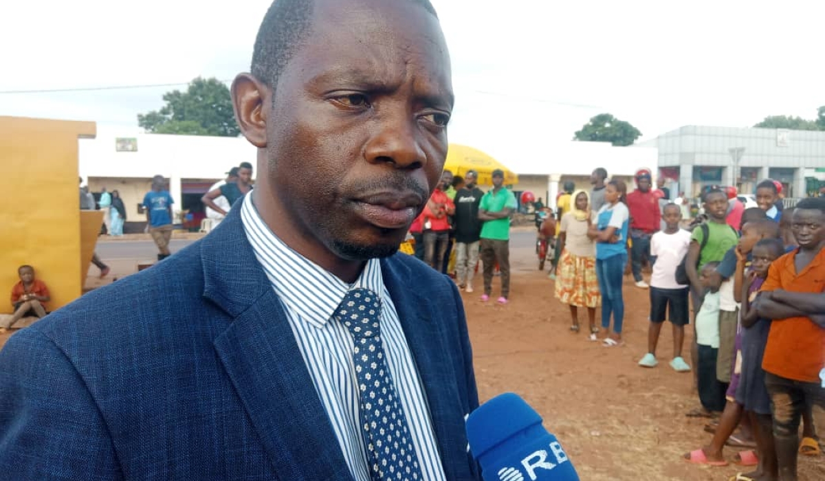 Mpayimana speaking to media after his presidential campaign in Ngoma District