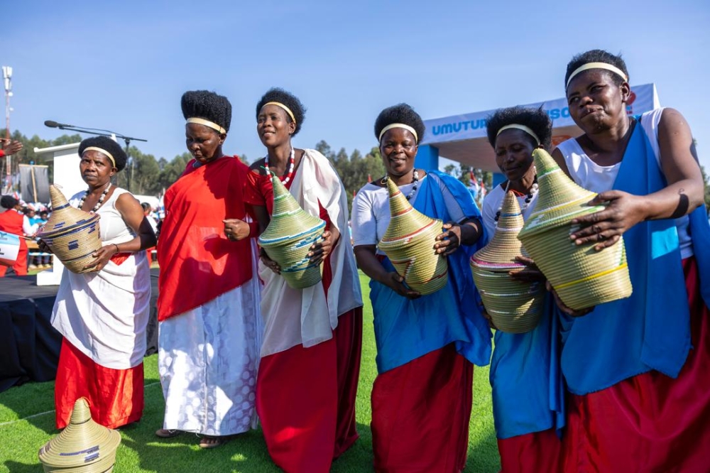 RPF supporters during the campaign  at the Nyamasheke  site on Saturday, June 29. Photos by  Olivier Mugwiza
