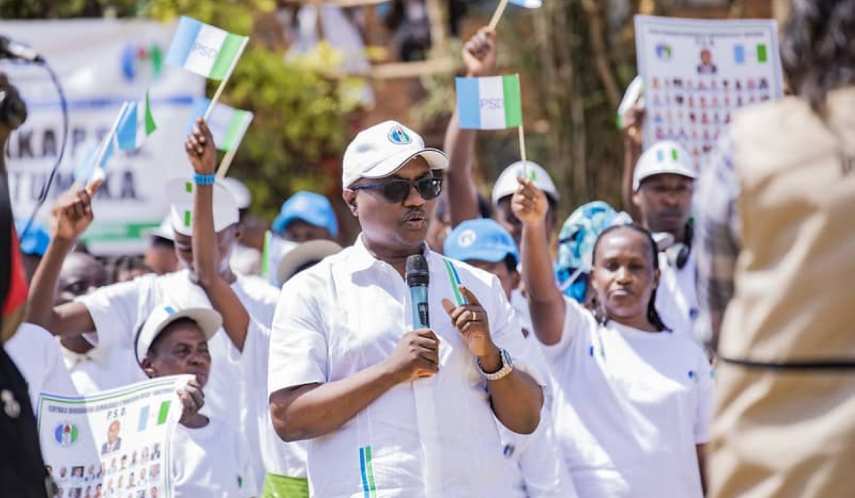 Jean Chrysostome Ngabitsinze addresses residents during the Social Democratic Party (PSD) as the party  takes its electoral campaign to Rubavu on Saturday, June 29. Courtesy