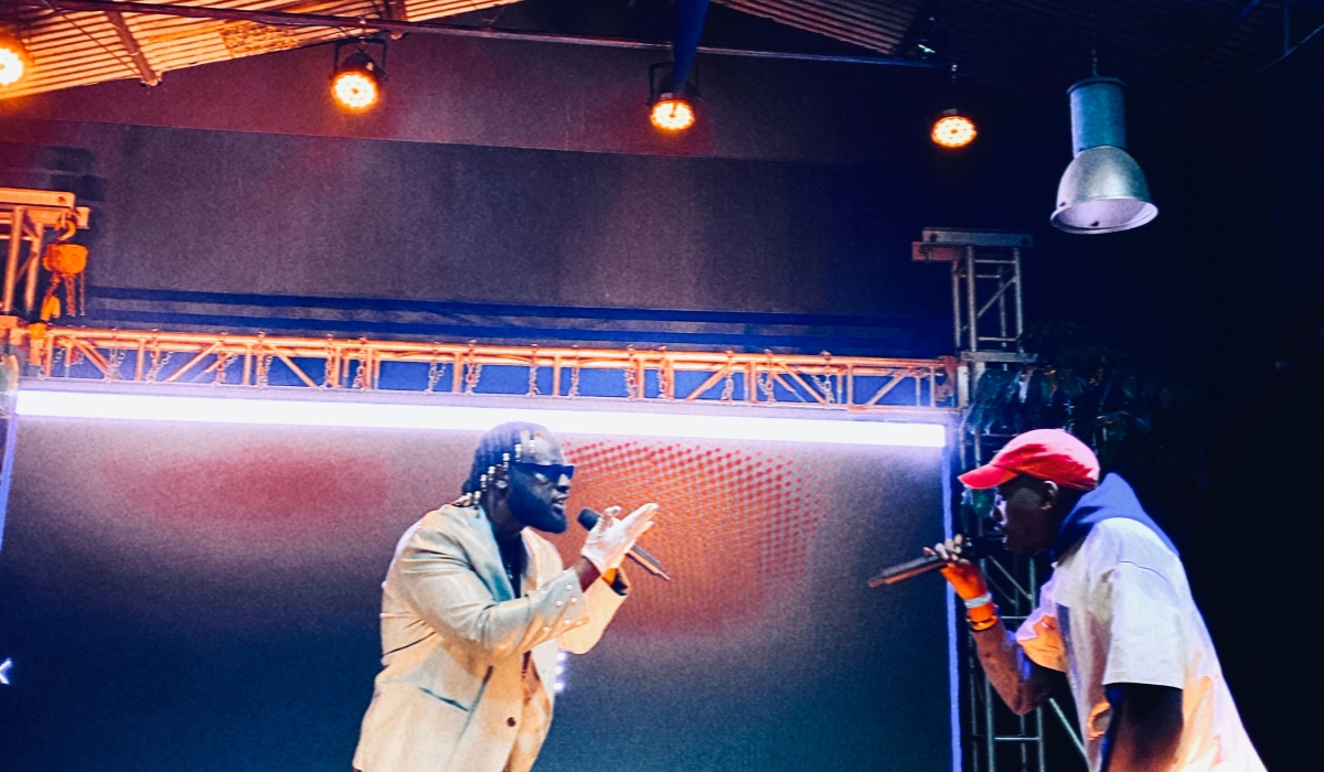 Manzi Fleur (left) shares the stage with Sema Sole, both Mellow Couch artists dedicated to championing hip-hop’s rightful place in the spotlight.