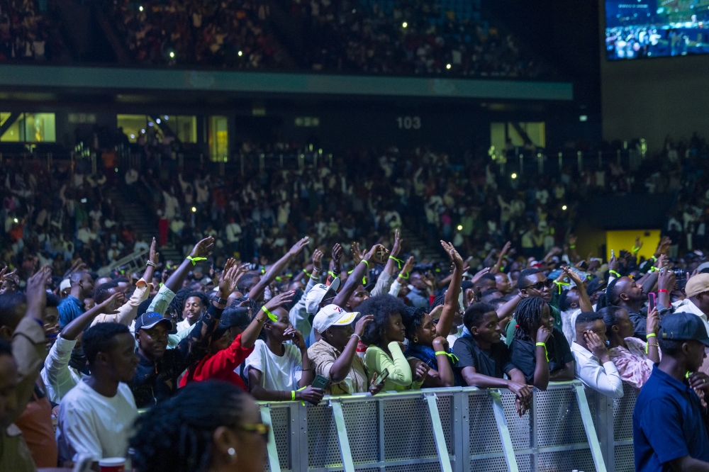 Thousands of revelers attended the event dubbed ‘The New Year Groove’, the event also served as the official launch of his highly anticipated album, ‘Plenty Love’. 