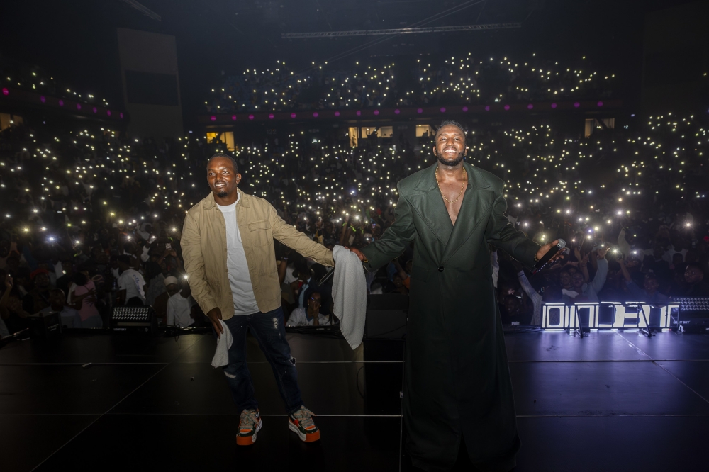 In a fully packed Arena, The New Year Groove became a landmark event in The Ben's music history.


