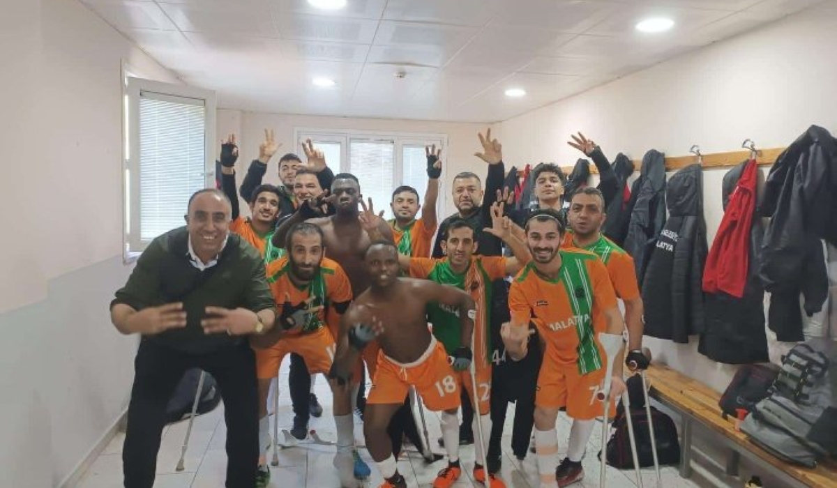 Fidele Gatete (number 18) celebrating with his colleagues in the dressing room after defeating Bagcilar 3-1.