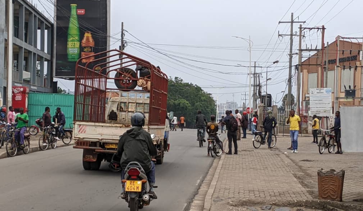 Movement of people and goods at the Petite Barrière and Grande Barrière border crossings between Rwanda and the Democratic Republic of Congo (DRC) has slowed down significantly following the advance of the M23 rebels. PHOTOS BY GERMAIN NSANZIMANA