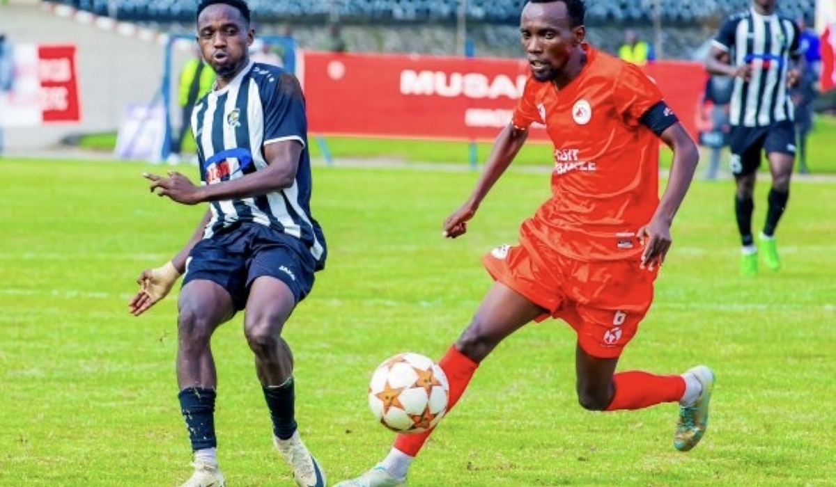 Musanze FC skipper Patrick Ntijyinama in control of the ball during Wednesday&#039;s goalless draw with APR FC-Photo by IGIHE