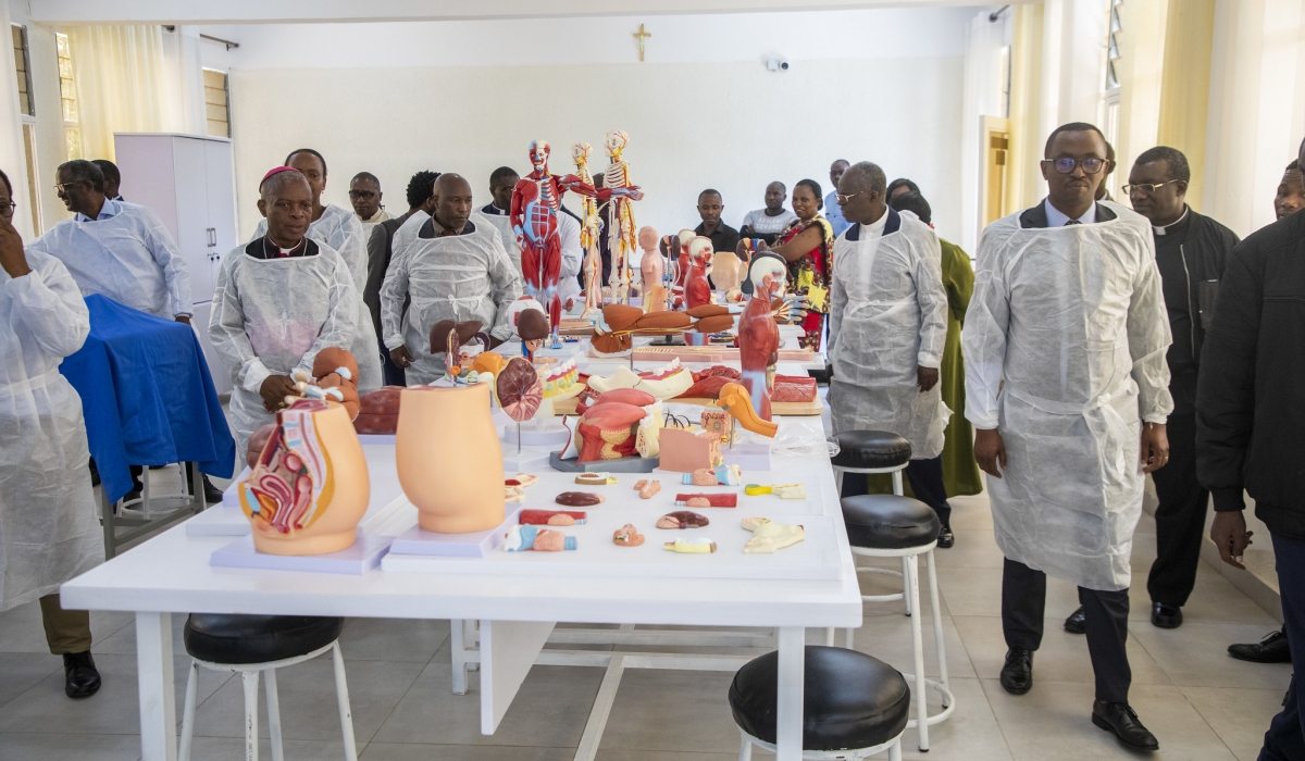 Officials during a tour as Institut d’Enseignement Supérieur de Ruhengeri, INES-Ruhengeri, launched a new Health Science programme on Monday. Photo by Craish Bahizi